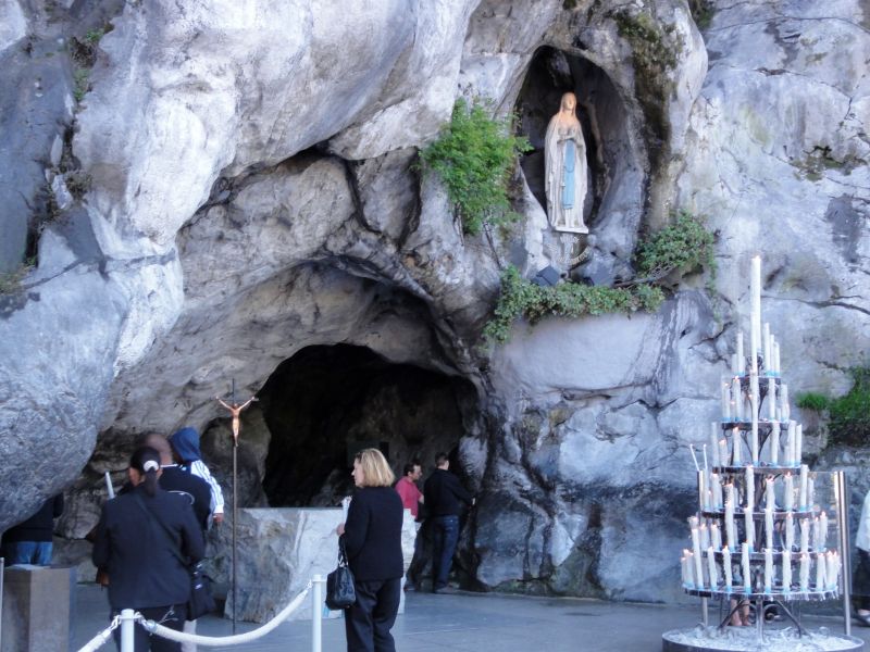 Die Grotte der Erscheinungen