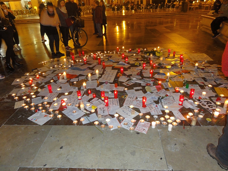 Gedenken der Opfer von Paris