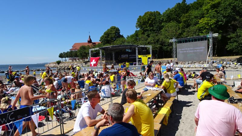 public viewing am Strand