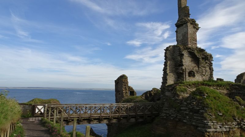 Schlossruine Castle Sinclair
