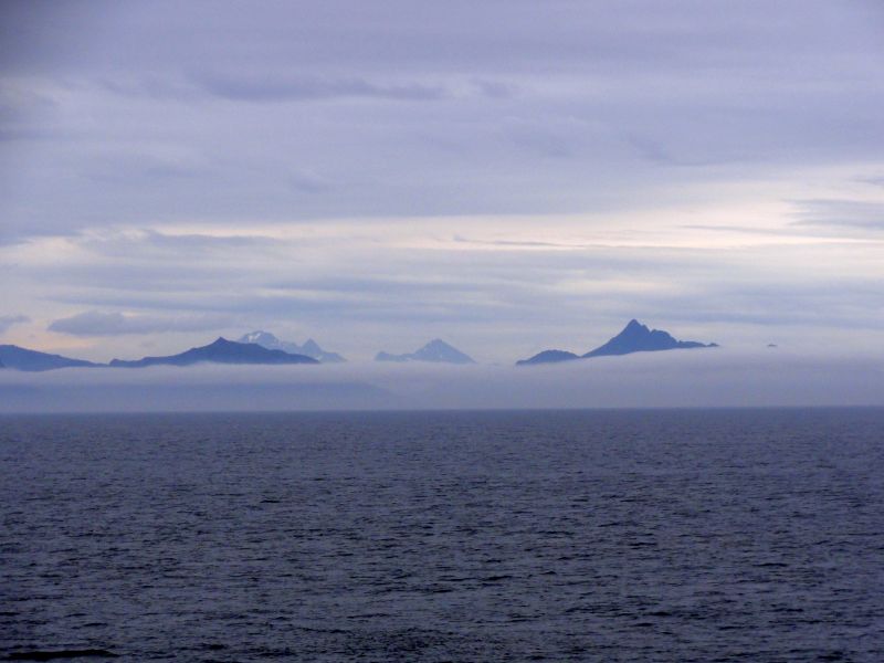 Riesen ragen aus dem (Nebel-) Meer