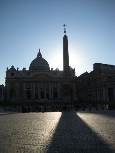 Basilica San Pietra im Sonnenuntergang