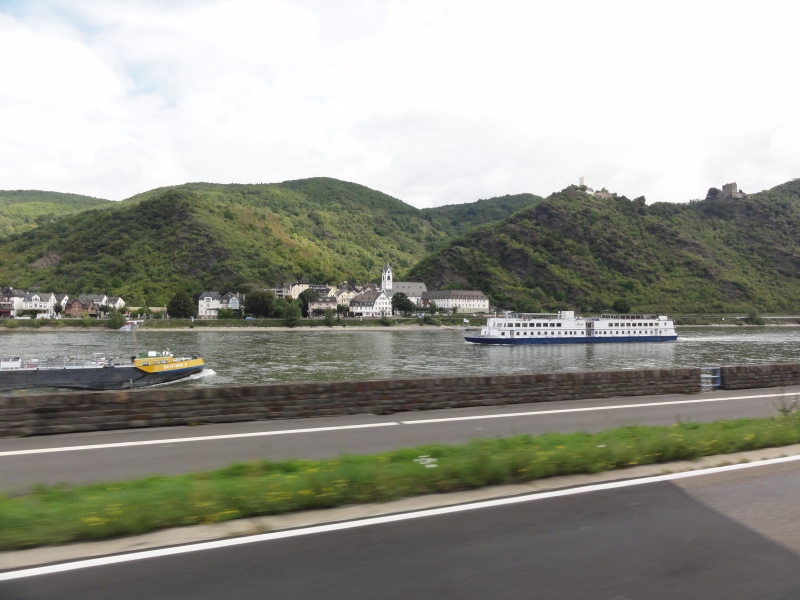 Wasser, Reben und Schiffahrt