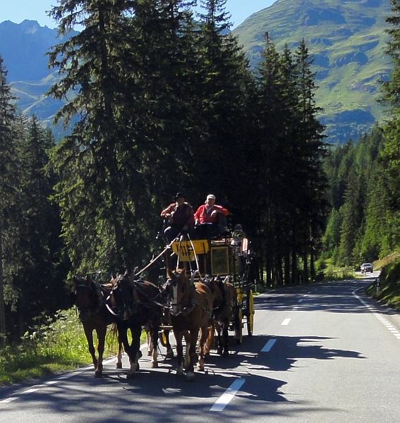 Die alte Flüela Postkutsche