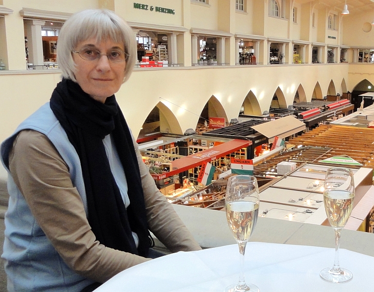 Apéro in der Markthalle